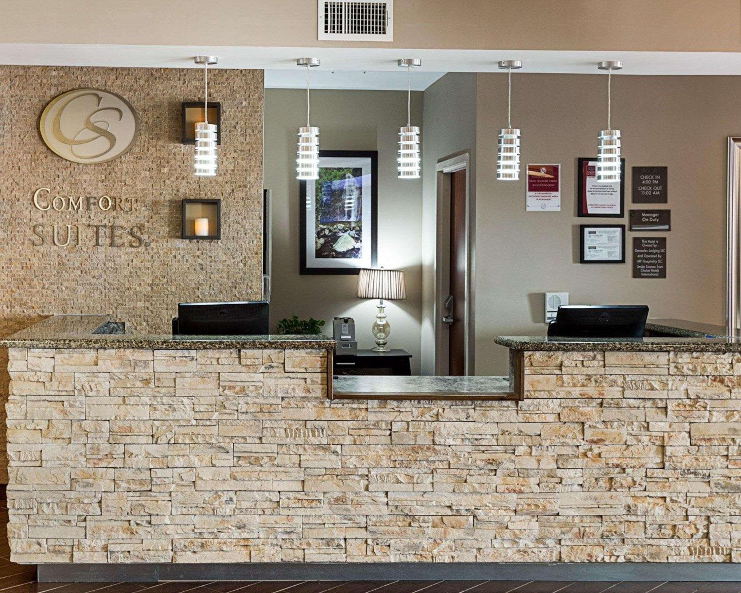 Comfort Suites Near Tanger Outlet Mall Gonzales Exterior foto