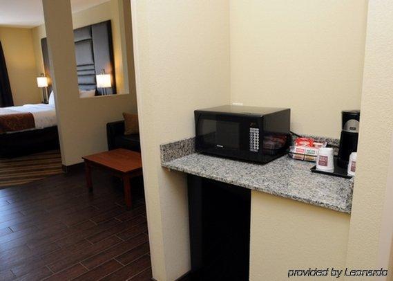 Comfort Suites Near Tanger Outlet Mall Gonzales Exterior foto